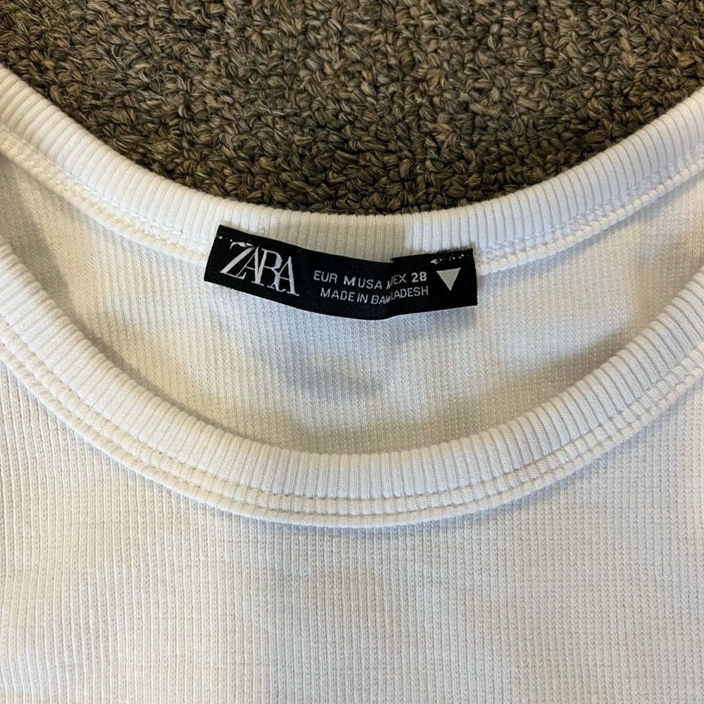 Bundle of Two Zara Tanks - Picture 7 of 10